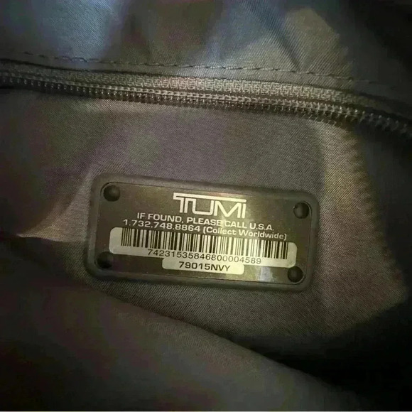 Tumi Voyageur Cassidy Satchel in Dark Navy Luggage Sleeve Dark Silver Hardware - Picture 4 of 16